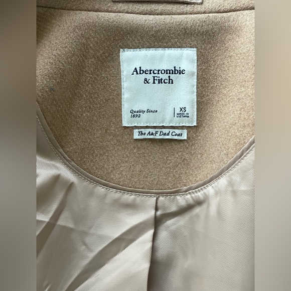 Abercrombie & Fitch wool blend Dad coat. - Picture 7 of 8